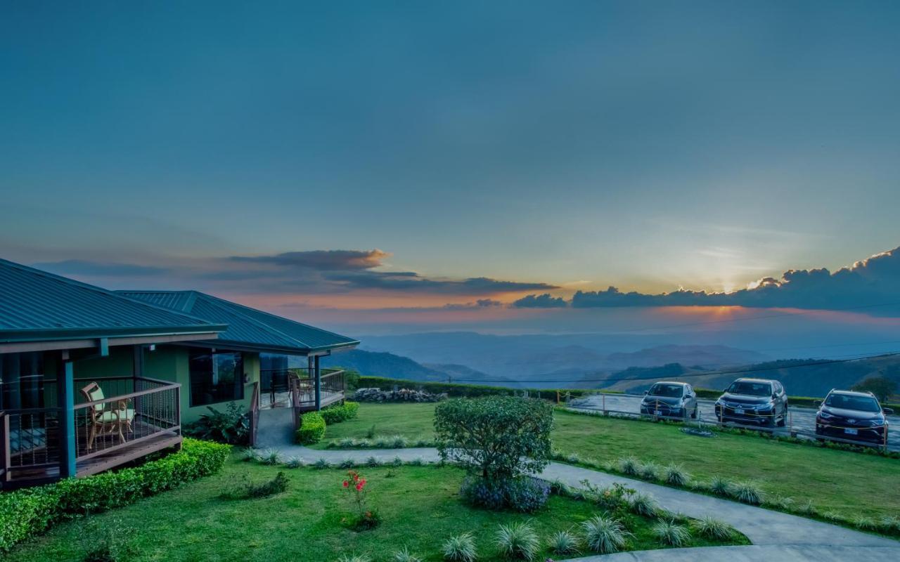 Hotel Tropico Monteverde 외부 사진