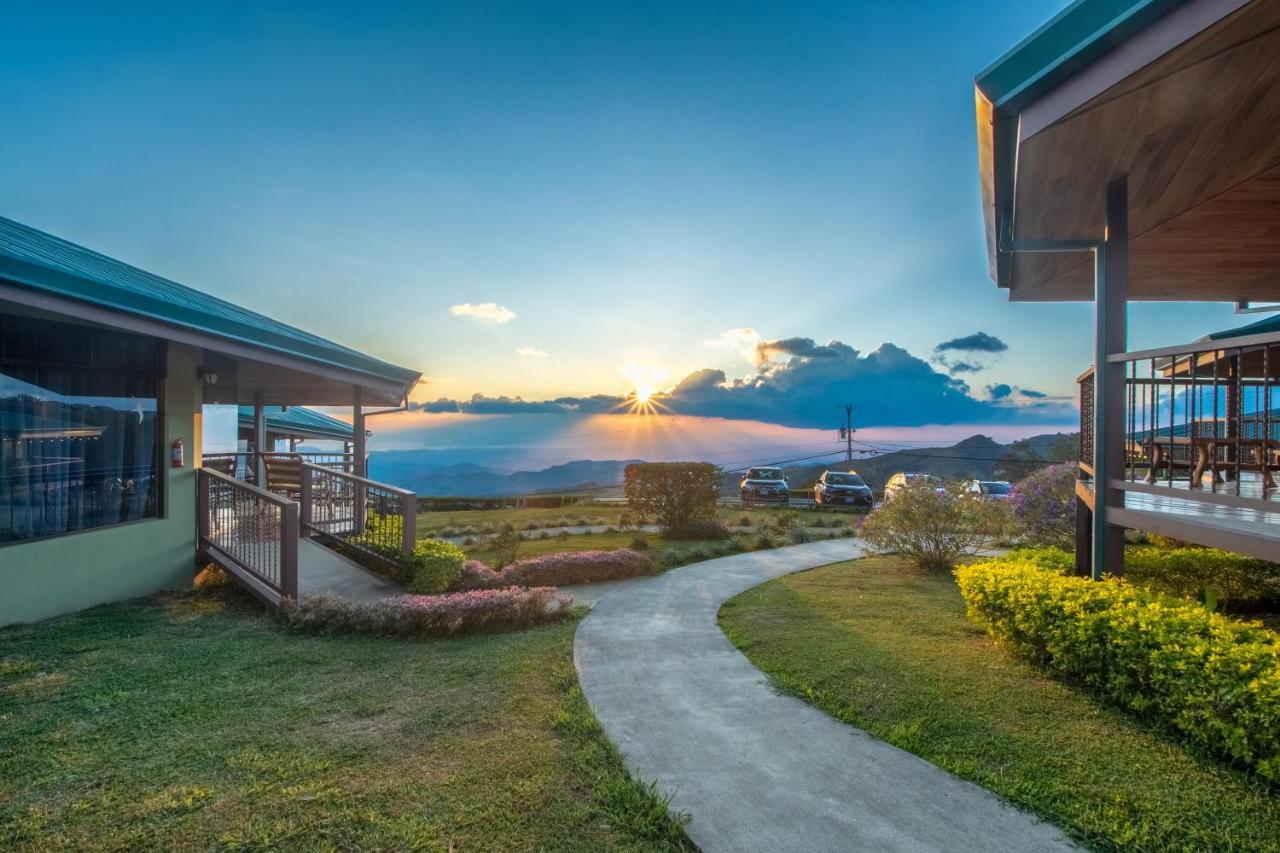 Hotel Tropico Monteverde 외부 사진