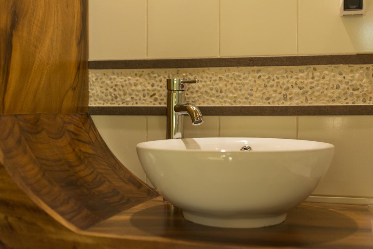 Hotel Tropico Monteverde 외부 사진