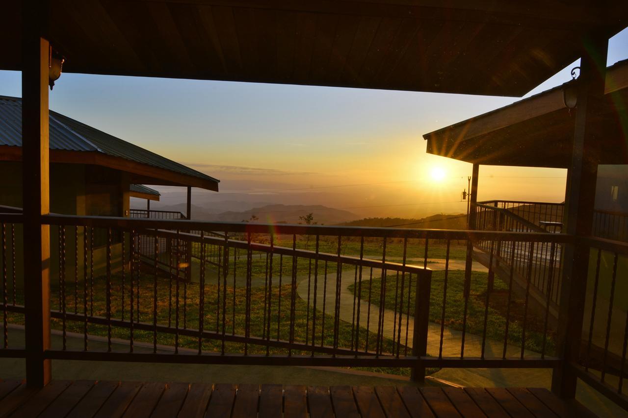 Hotel Tropico Monteverde 외부 사진